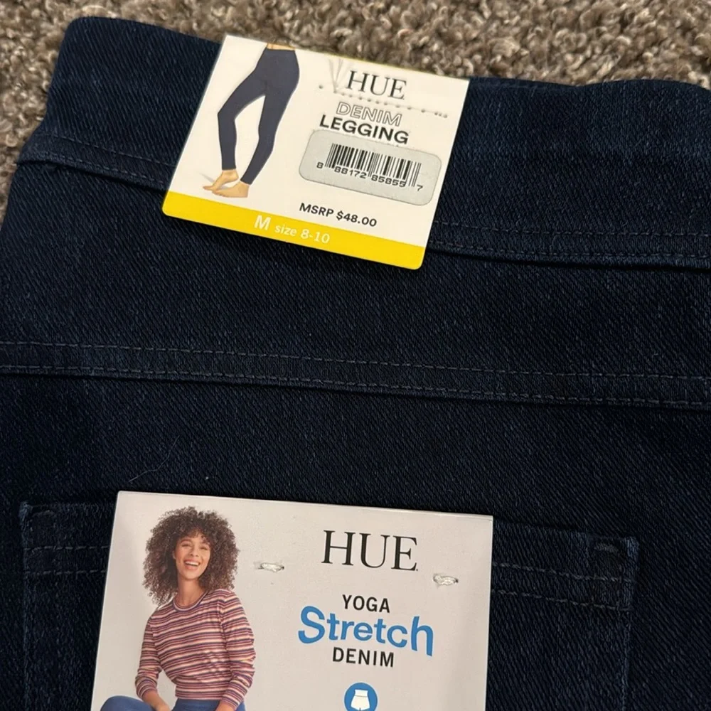 HUE New women’s leggings medium , stretchy skinny, jean jagging